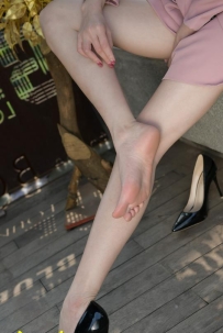 【裸足】172长腿39码车模双双写真（上）[125P]